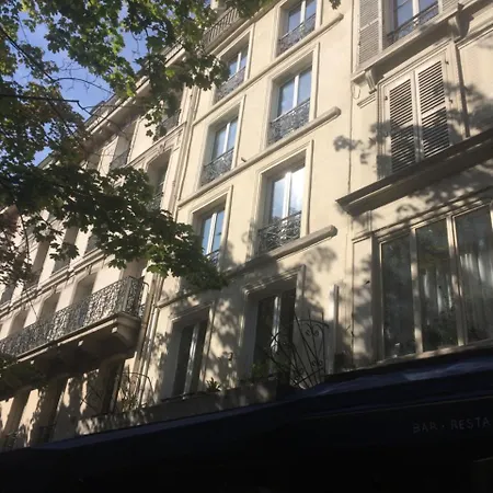 Апартаменты Clair Et Lumineux Париж